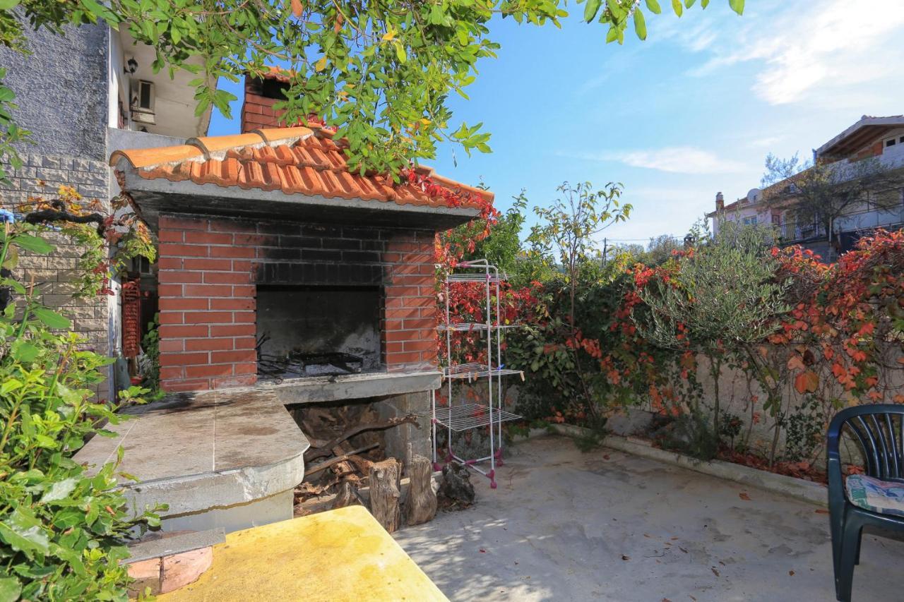 Apartments With A Parking Space Slatine, Ciovo - 2566 Slatine