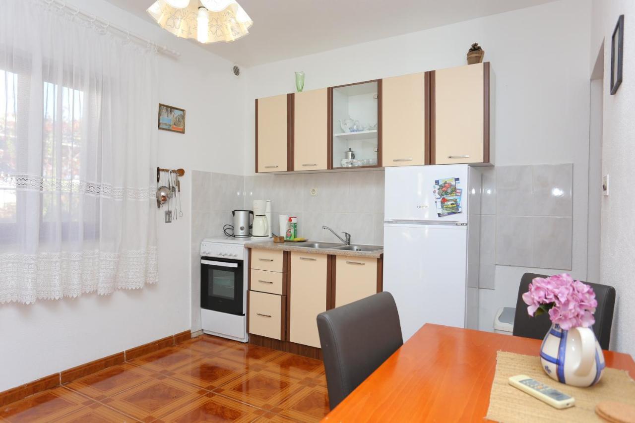 Apartments With A Parking Space Slatine, Ciovo - 2566