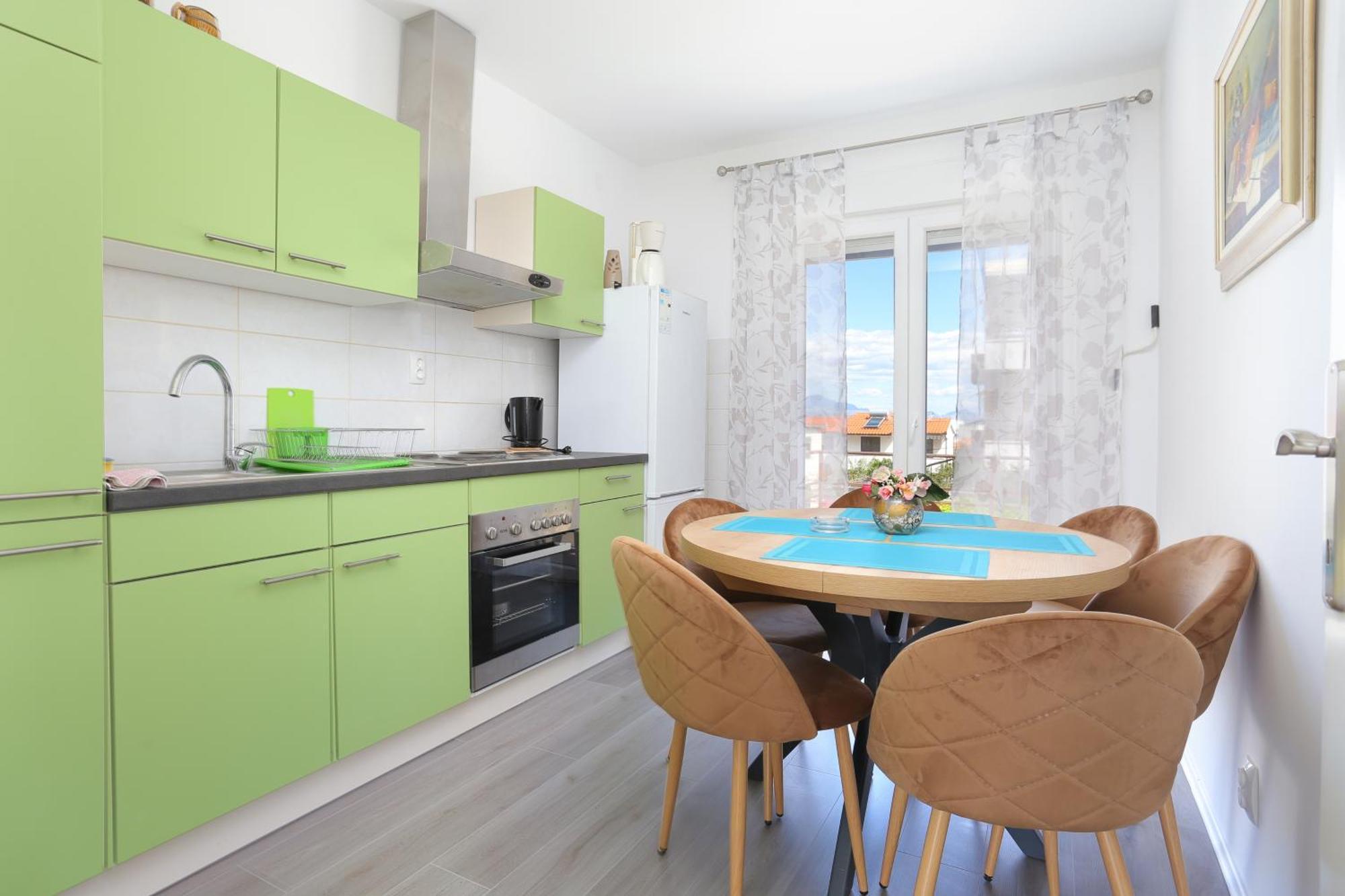 Apartments With A Parking Space Slatine, Ciovo - 2566