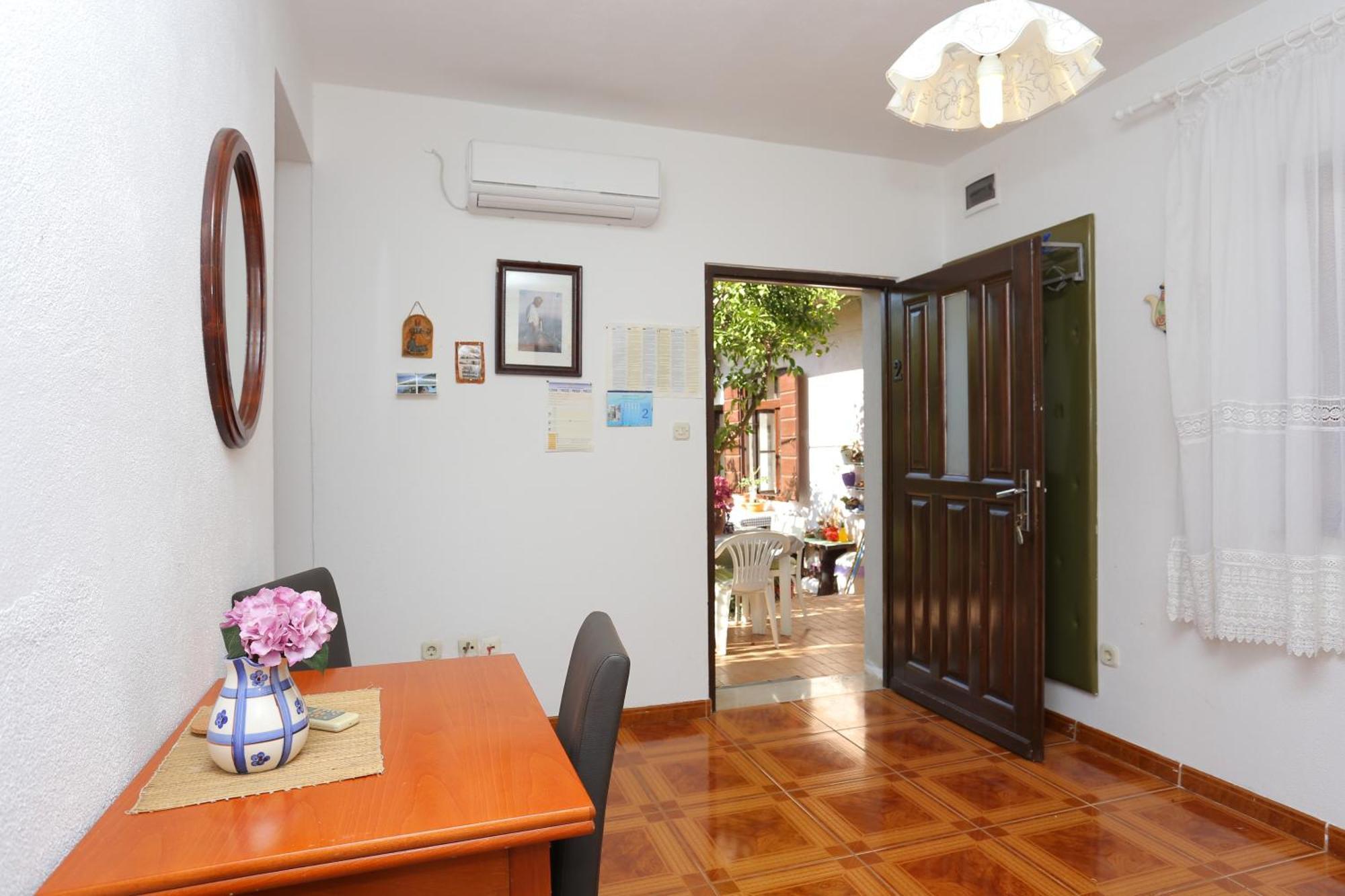 Apartments With A Parking Space Slatine, Ciovo - 2566 Apartment *